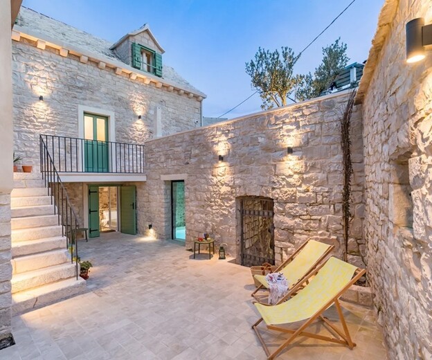 Casa Cava