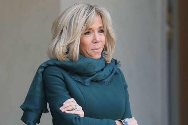 Brigitte Macron u mini haljini i vrtoglavim štiklama - 3