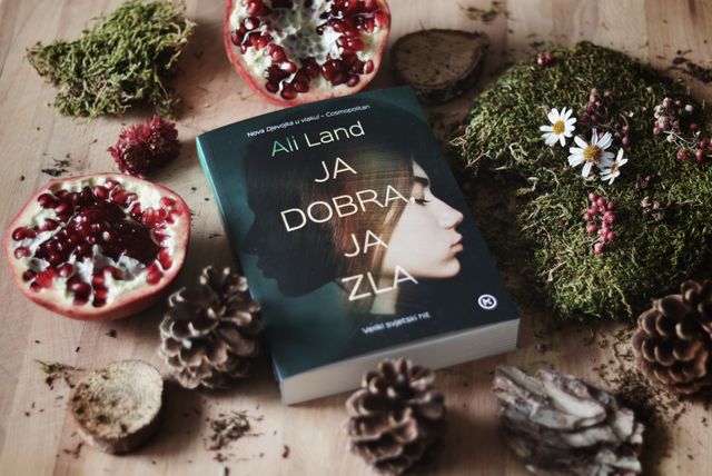\'Ja dobra, ja zla\' prvijenac je autorice Ali Land