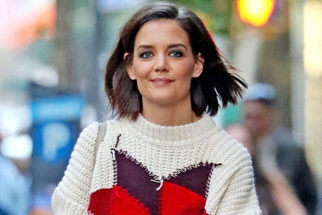 Katie Holmes u čizmama do bedara i dugačkom puloveru - 9