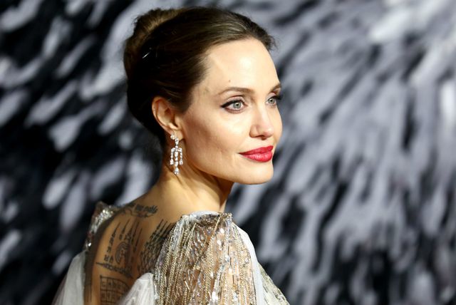 Angelina Jolie uvijek privlači pažnju svojim modnim izborima