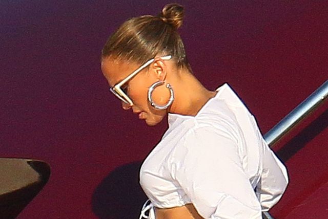 Jennifer Lopez u St. Tropezu u odvažnoj kombinaciji