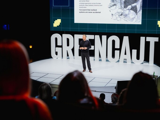 Simon Reeve na Greencajtu - 2