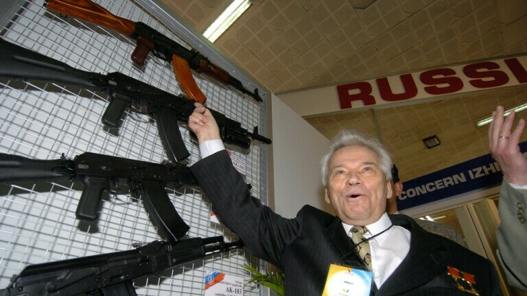 Mikhail Kalašnjihov i njegove puške