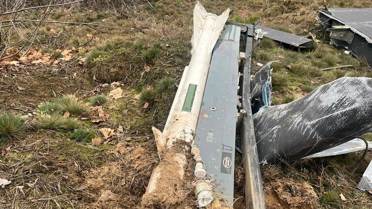 Olupina ruskog drona Geran s ostacima projektila zrak-zrak R-60