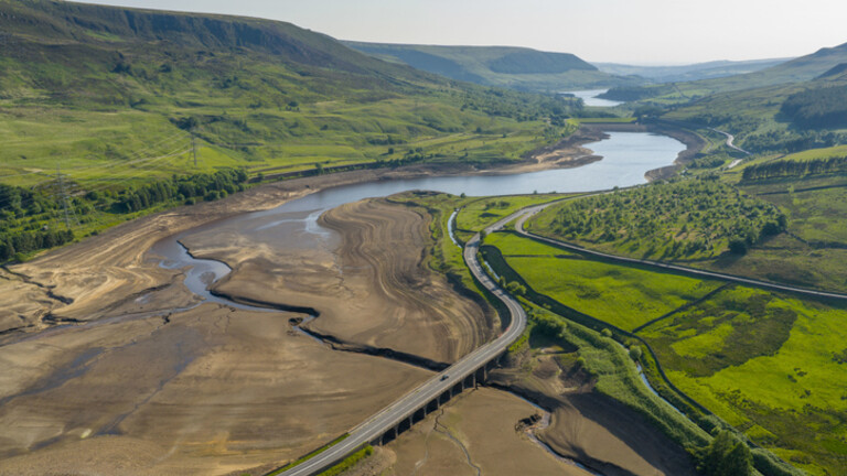 Gotovo presušeno jezero