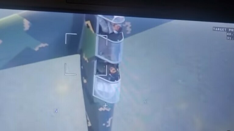 Snimka ukrajinskog Jak-52 kamerom ruskog drona