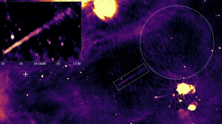Pulsar snimljen kako juri galaksijom nakon eksplozije supernove
