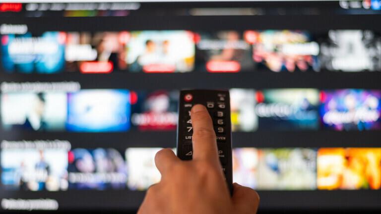 Pregled filmova i serija na streaming servisu, ilustracija