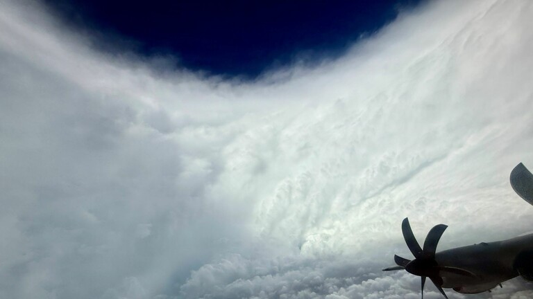 Središte uragana Melissa - 11