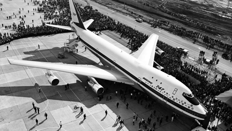 Prvo pokazivanje Boeinga 747 Jumbo Jet u tvornici Everett pored Seattlea 1968. godine (Foto: Arhiva/AFP)