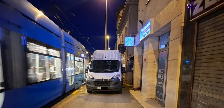 Nepropisno parkiranje - 31