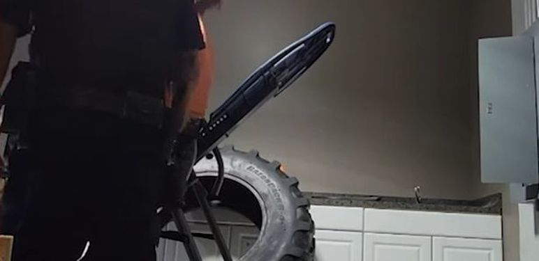 Policija u teretani