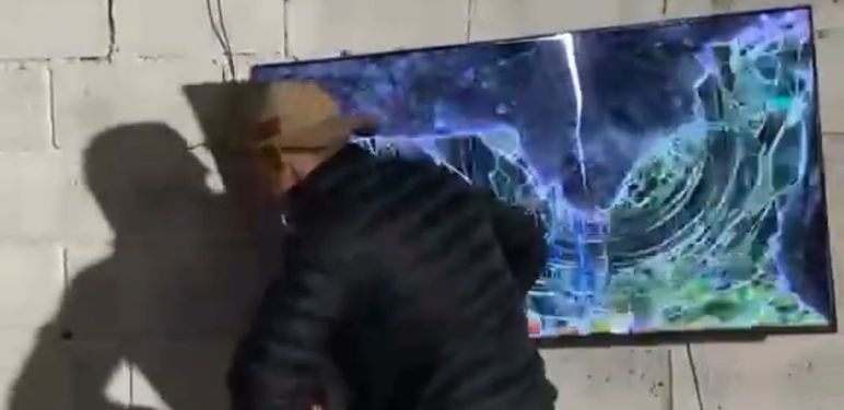 Razbijen TV