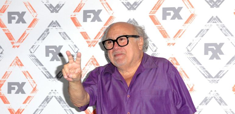 Glumac i komičar Danny DeVito na crvenom tepihu