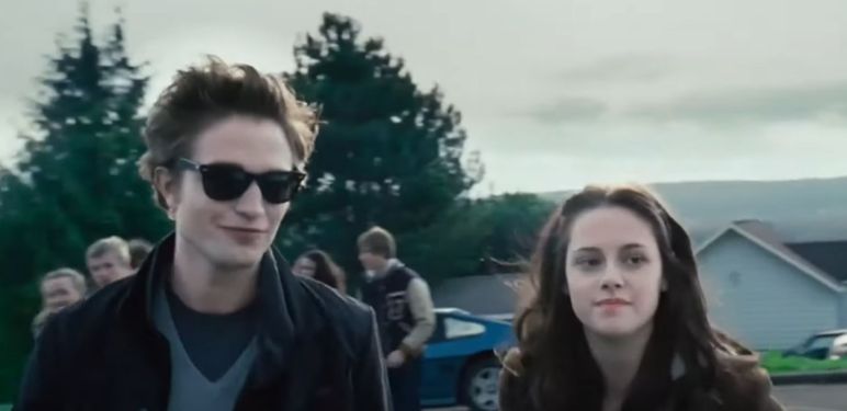 Scena iz filma Sumrak s glavnim likovima