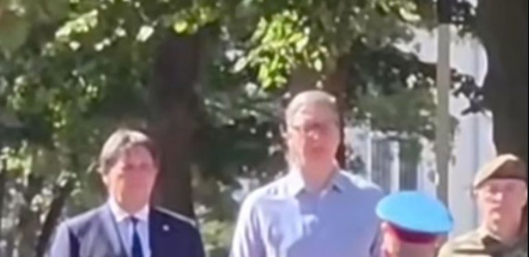 Predsjednik Srbije Aleksandar Vučić u neformalnom izdanju