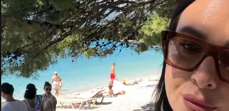 Ivana Nešić na plaži Punta rata