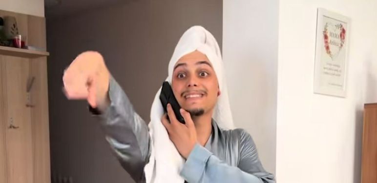 Skeč o mami na telefonu