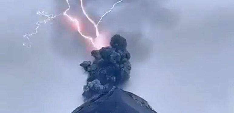 Vulkanska munja