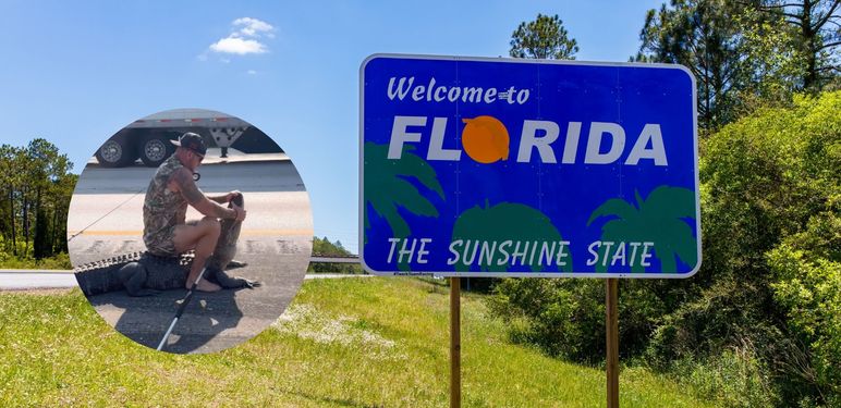 Oznaka uz cestu za ulazak u Floridu i muškarac koji se hrva s aligatorom