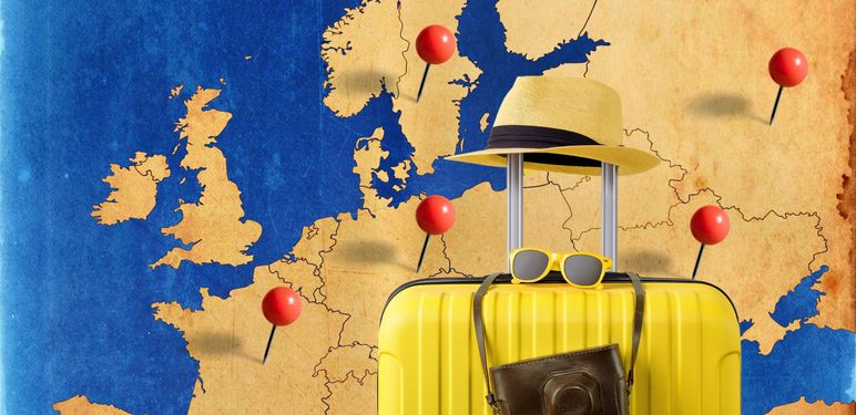 Karta Europe s označenim lokacijama i kofer