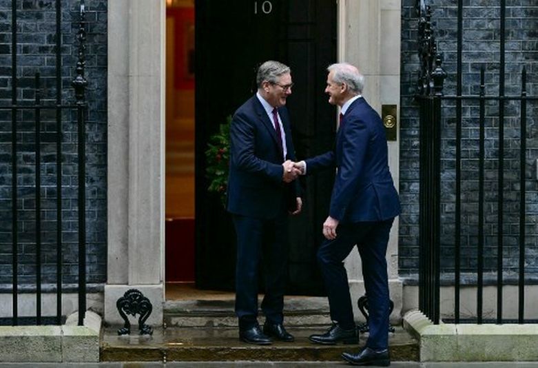 Keir Starmer i Jonas Store