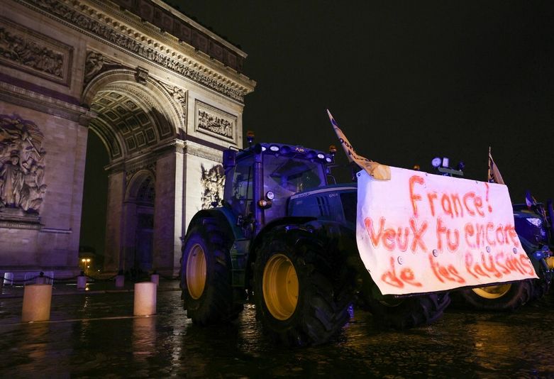 Prosvjed poljoprivrednika u Parizu