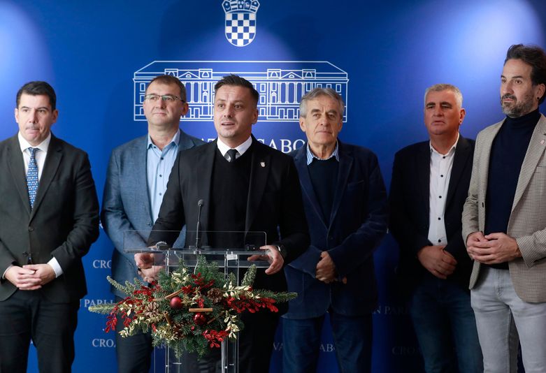 Saborski zastupnici Mosta