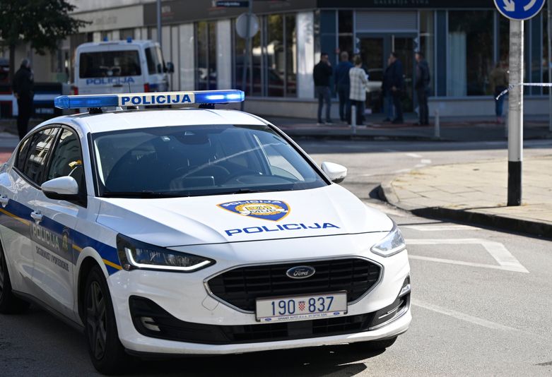 Policija