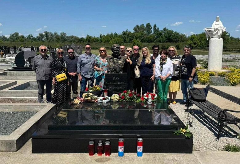 Predstavnici 31. Festivala glumca posjetili grob Ive Gregurevića