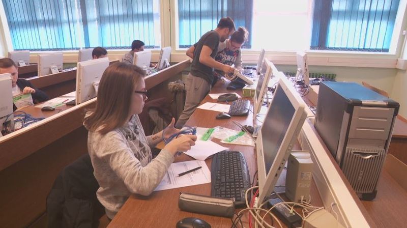 Djevojke na elektrotehničkim fakultetima (Foto: Dnevnik.hr) - 1