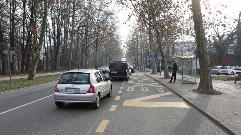 Krađa automobila u Bukovačkoj ulici - 1