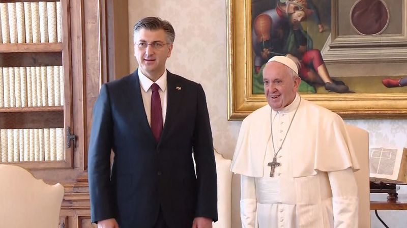 Andrej Plenković i papa Franjo - 1