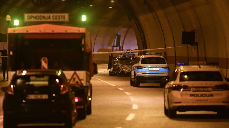 Prometna nesreća u tunelu Pećine - 1