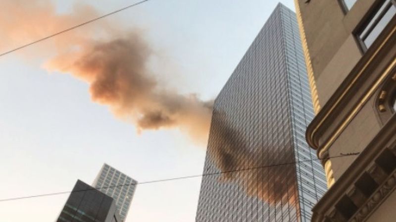 Požar u Trumpovu neboderu (Foto: Twitter)