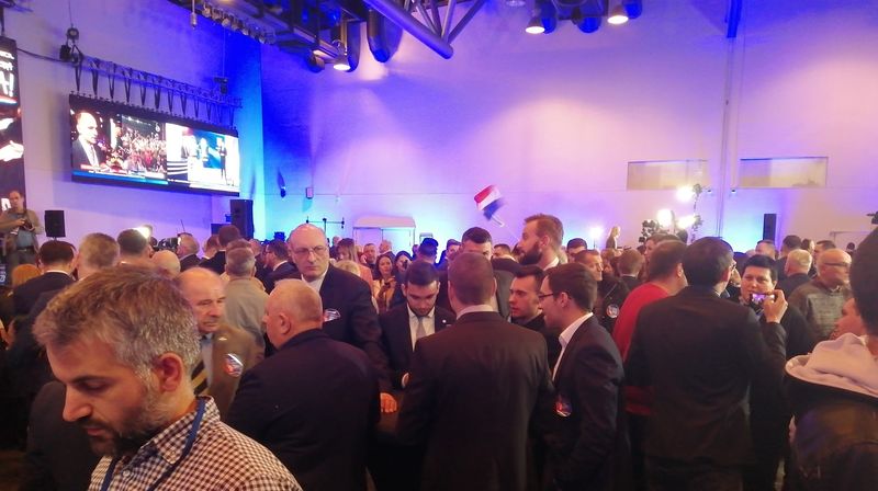 Stožer Kolinde Grabar-Kitarović nakon izlaznih anketa