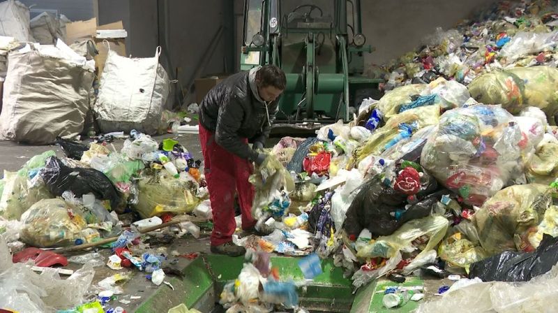 Razvrstavanje smeća (Foto: Dnevnik.hr) - 2