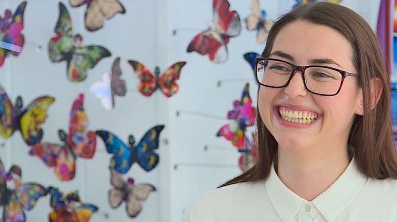 Jelena Bikić na poslu u galeriji (Foto: Dnevnik.hr) - 1