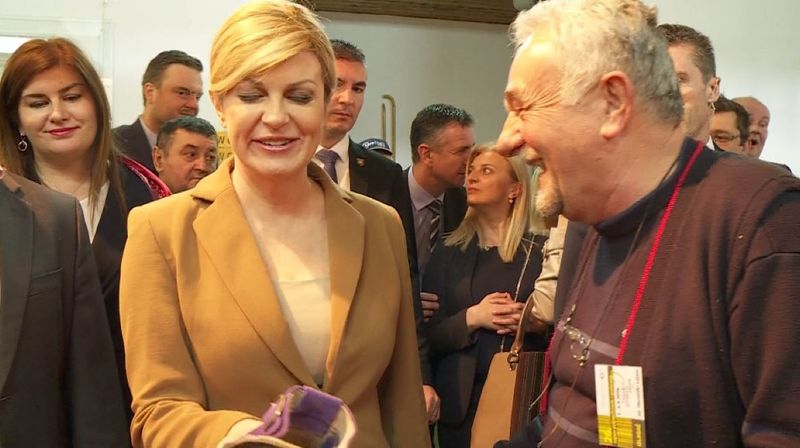 Predsjednica na Osječkom proljetnom sajmu (Foto: Dnevnik.hr) - 1