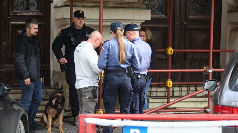 Dojava o bombi na Županijskom sudu u Zagrebu - 6