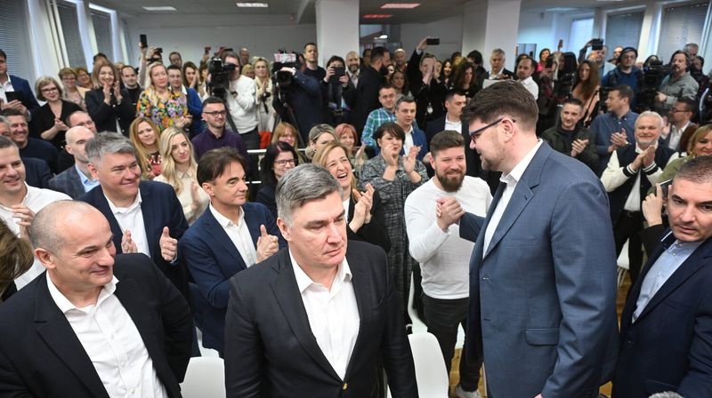 Uvodni govori Milanovića i Grbina - 39