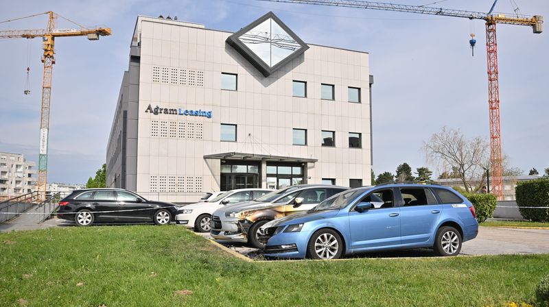 Zapaljeni automobil u Novom Zagrebu - 1