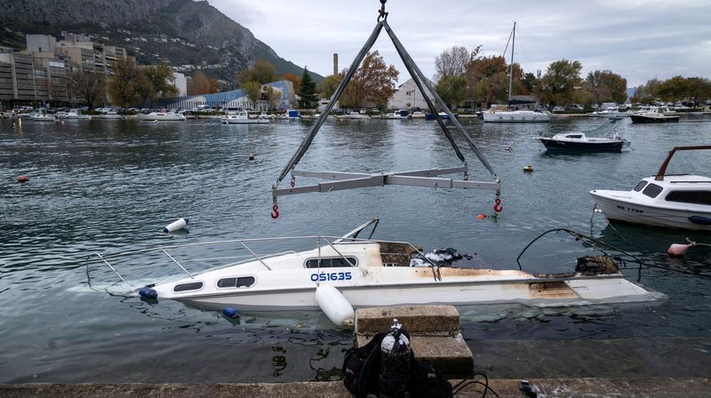 Požar glisera u Omišu - 1