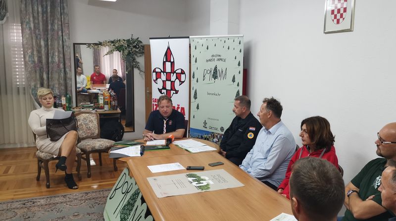 Boranka i tisuće volontera pošumljavaju Dalmaciju (Foto: Boranka) - 4