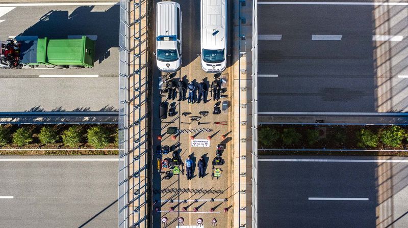 Policijski Tetris Challenge (Foto: Facebook) - 3