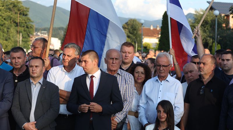 Prosvjed podrške Miloradu Dodiku - 1