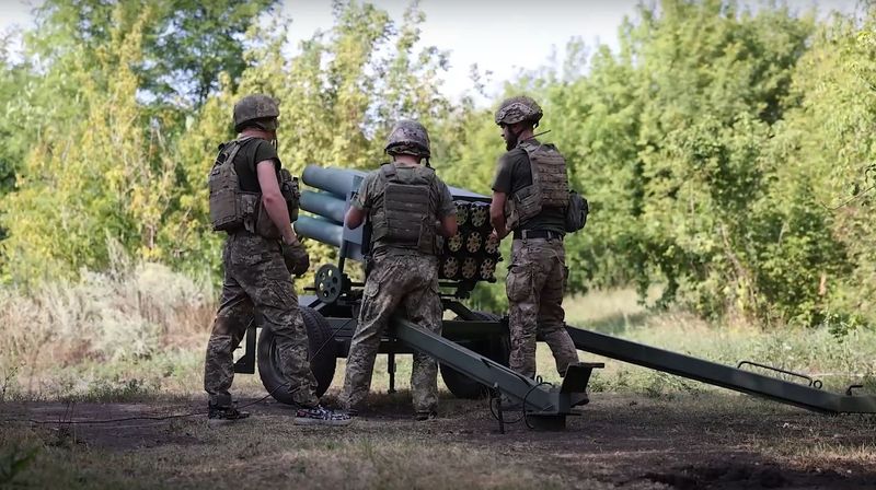 Objavljene snimke hrvatskog sustava za višecijevno ispaljivanje raketa u Ukraijni - 1
