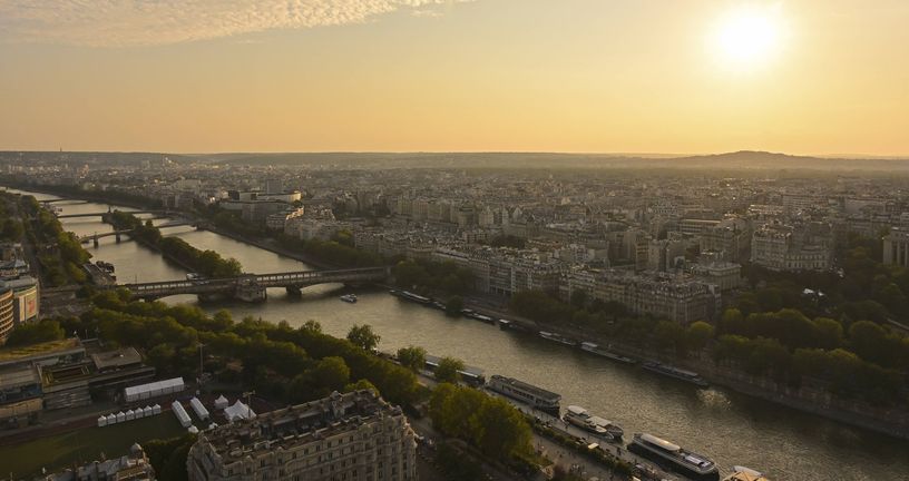 Pogled na Pariz i Seinu
