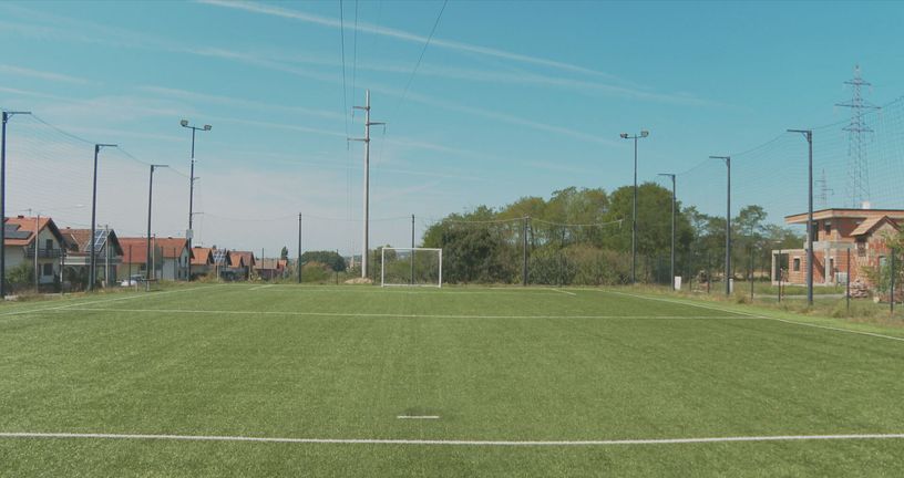 Igralište pod lokotom